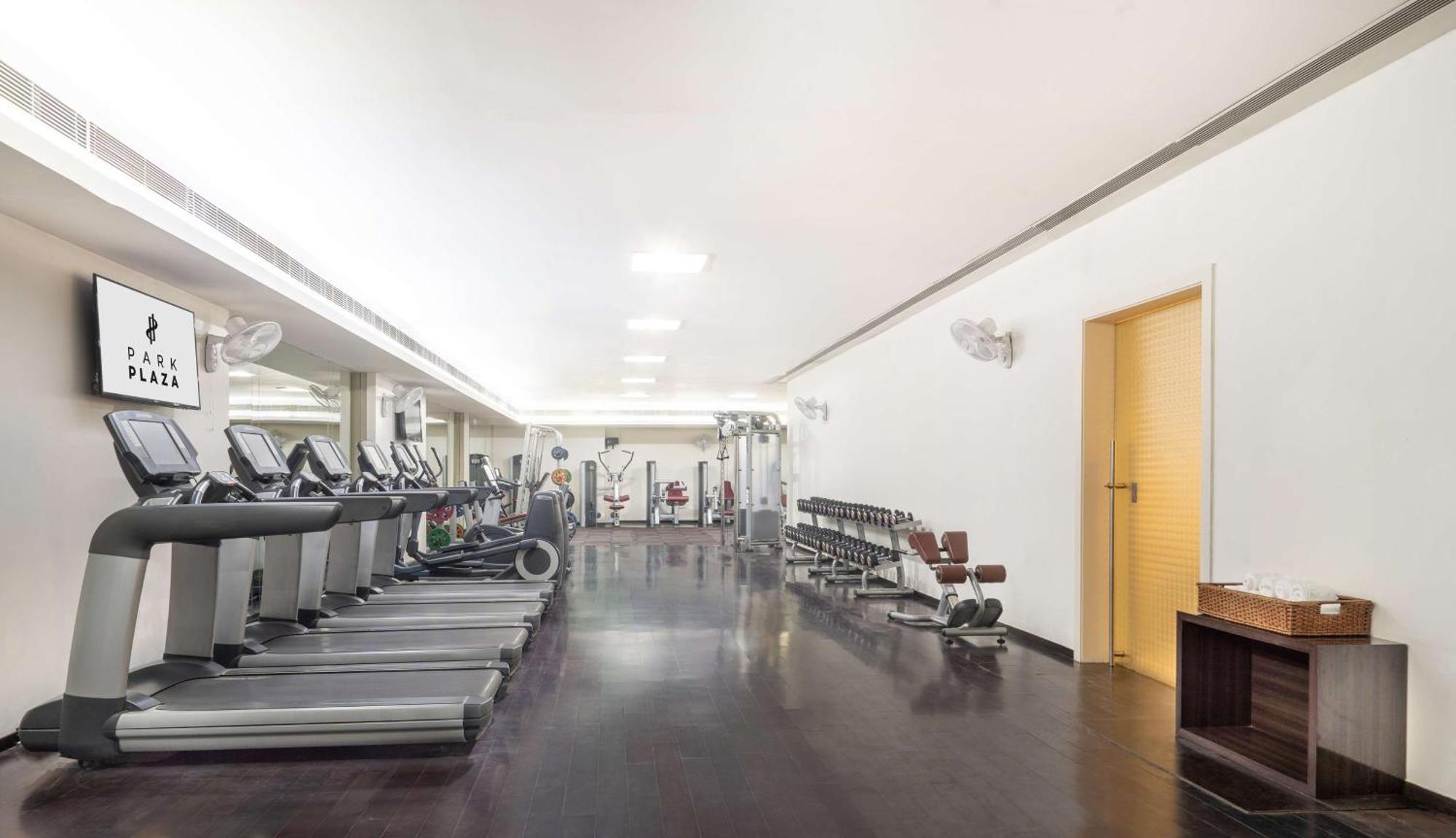 Hotel Park Plaza Faridabad Zewnętrze zdjęcie