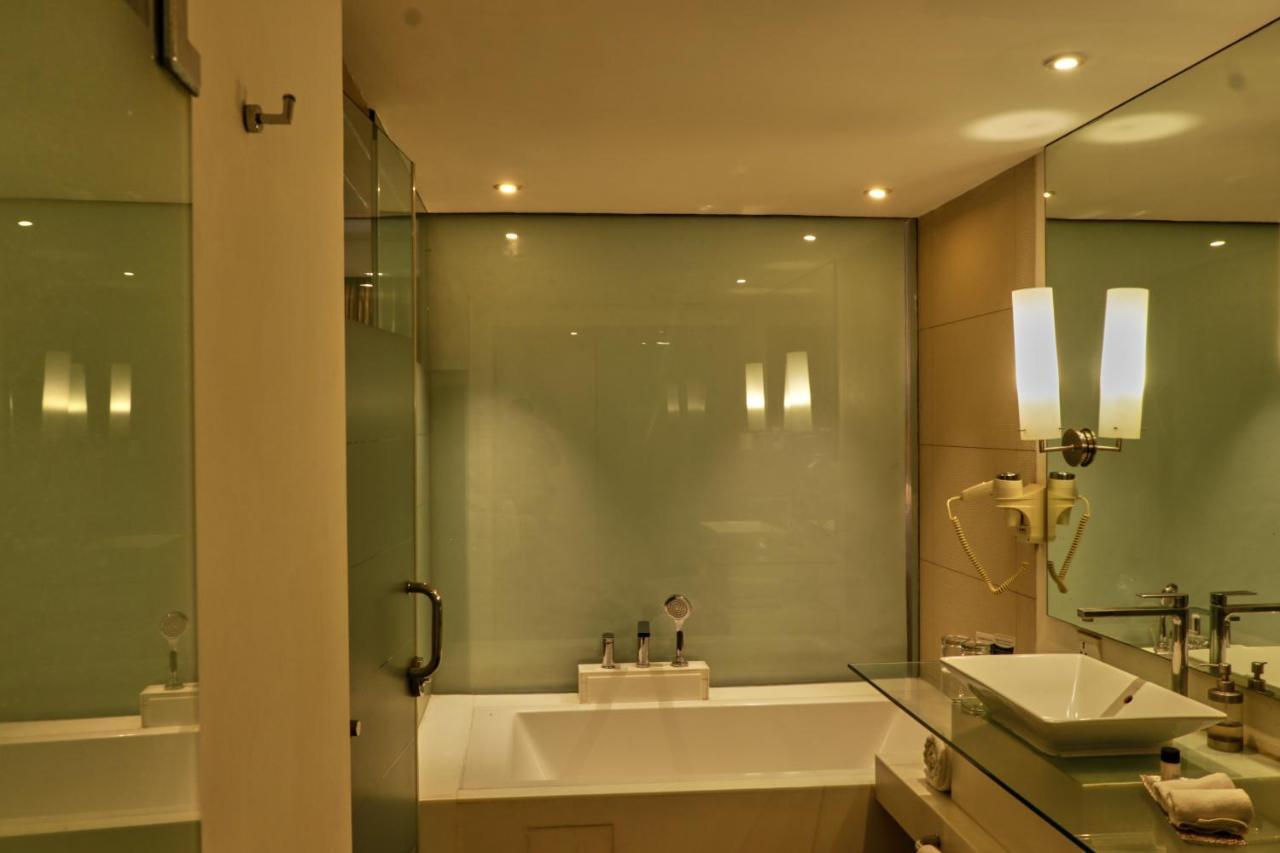 Hotel Park Plaza Faridabad Zewnętrze zdjęcie
